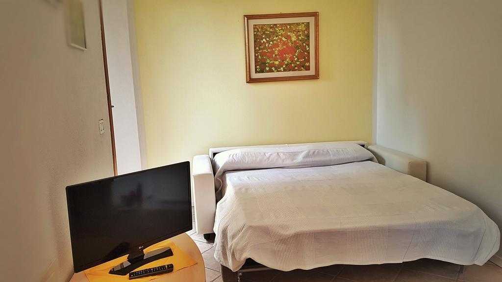 Appartamento Angi - Lago & Vacanza Attiva Riva del Garda Bagian luar foto
