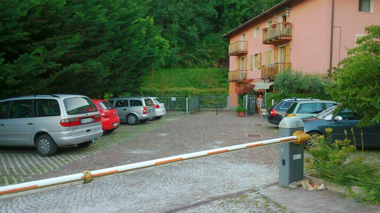 Appartamento Angi - Lago & Vacanza Attiva Riva del Garda Bagian luar foto